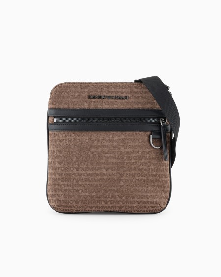 Armani Bolso bandolera plano en tejido jacquard con inscripción integral