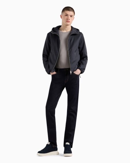 Armani Cazadora Con Capucha Y Cremallera De Nailon Con Motivo Integral De águila En Tejido Jacquard