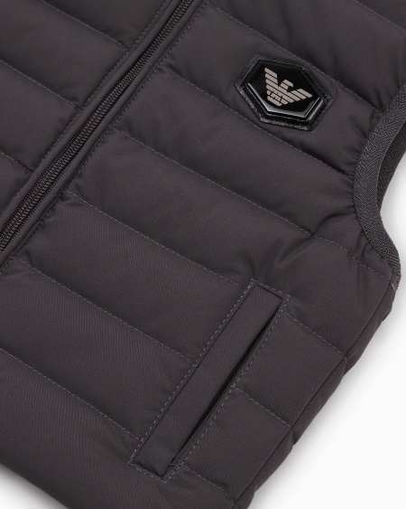 Armani Chaleco De Plumas De Nailon Acolchado Con Plumas Recicladas