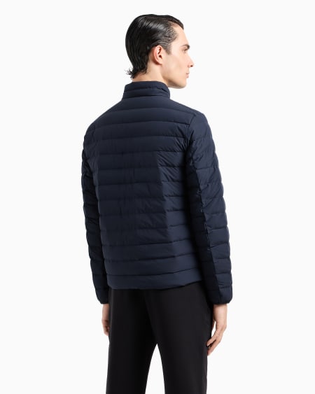 Armani Chaqueta De Plumas Con Cremallera Completa En Nailon Acolchado Y Parche Con Logotipo De águila