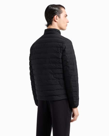 Armani Chaqueta De Plumas Con Cremallera Completa En Nailon Acolchado Y Parche Con Logotipo De águila