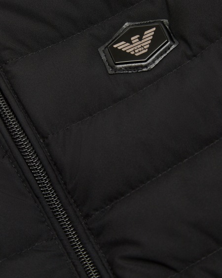 Armani Chaqueta De Plumas En Nailon Acolchado Con Pluma Reciclada ASV