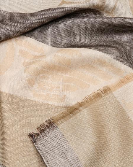 Armani Estola Con Motivo Vertical Y Logotipo Since 1981 En Tejido Jacquard