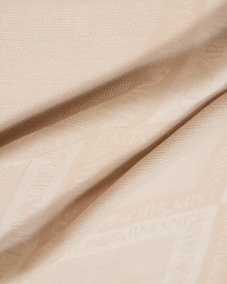 Armani Estola En Mezcla De Modal Cepillado Con Logotipo Integral En Tejido Jacquard