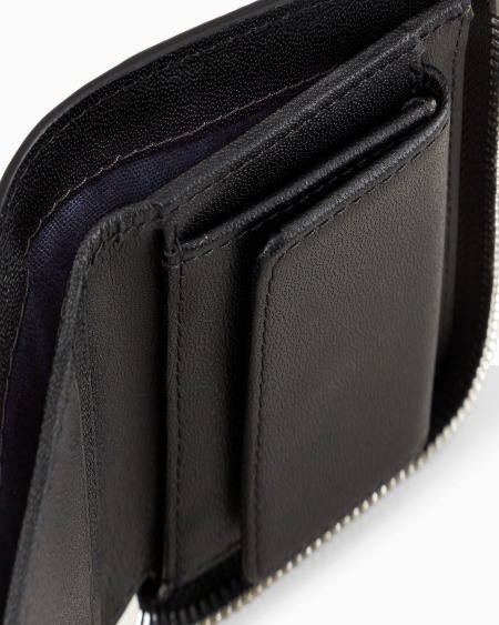 Armani Minicartera Con Cremallera Perimetral En Piel Ecológica ASV