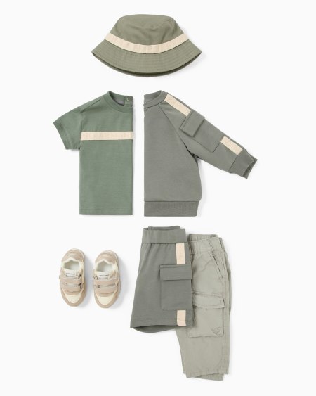 Armani Sombrero Cloche Con Aplicación Del Logotipo ASV