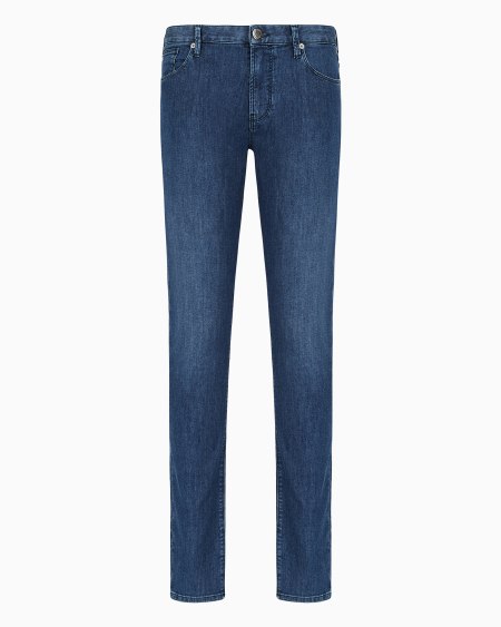 Armani Vaqueros J06 slim fit en denim de 8 onzas con lavado efecto usado