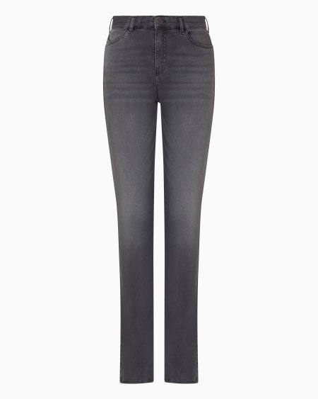 Armani Vaqueros J18 de cintura media y pernera ceñida en denim elástico
