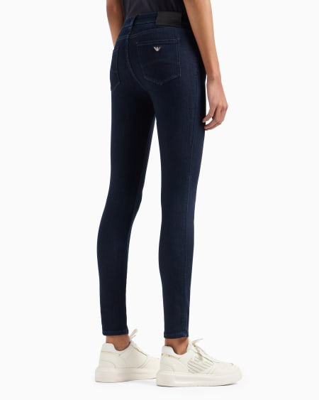 Armani Vaqueros J28 De Cintura Media Y Pernera Superajustada En Denim De Mezcla De Viscosa