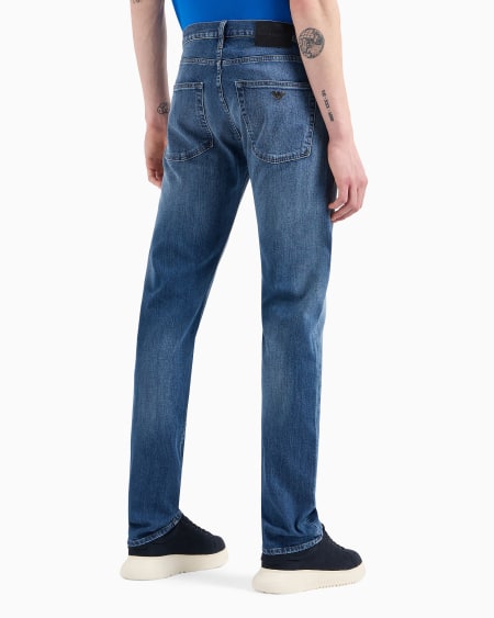 Armani Vaqueros J45 Regular Fit De Cómoda Sarga Jaspeada De Denim De 10 onzas
