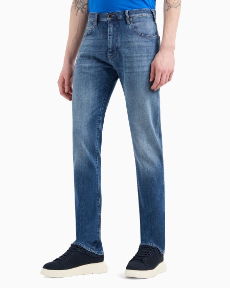Armani Vaqueros J45 Regular Fit De Cómoda Sarga Jaspeada De Denim De 10 onzas