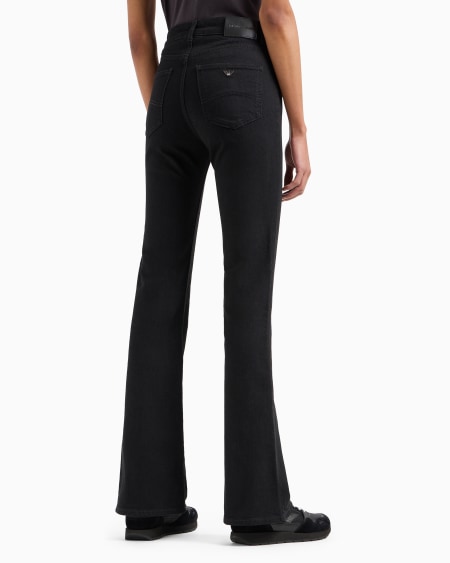 Armani Vaqueros J47 De Cintura Media Alta Y Pernera Acampanada En Denim Cómodo