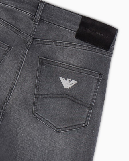 Armani Vaqueros J47 En Denim Elástico Con Cintura Media-alta Y Bajo Acampanado