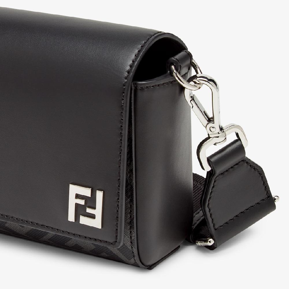 Fendi Bolso Compacto Squared FF