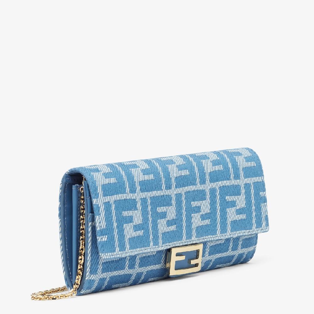 Fendi Cartera continental Baguette con cadena