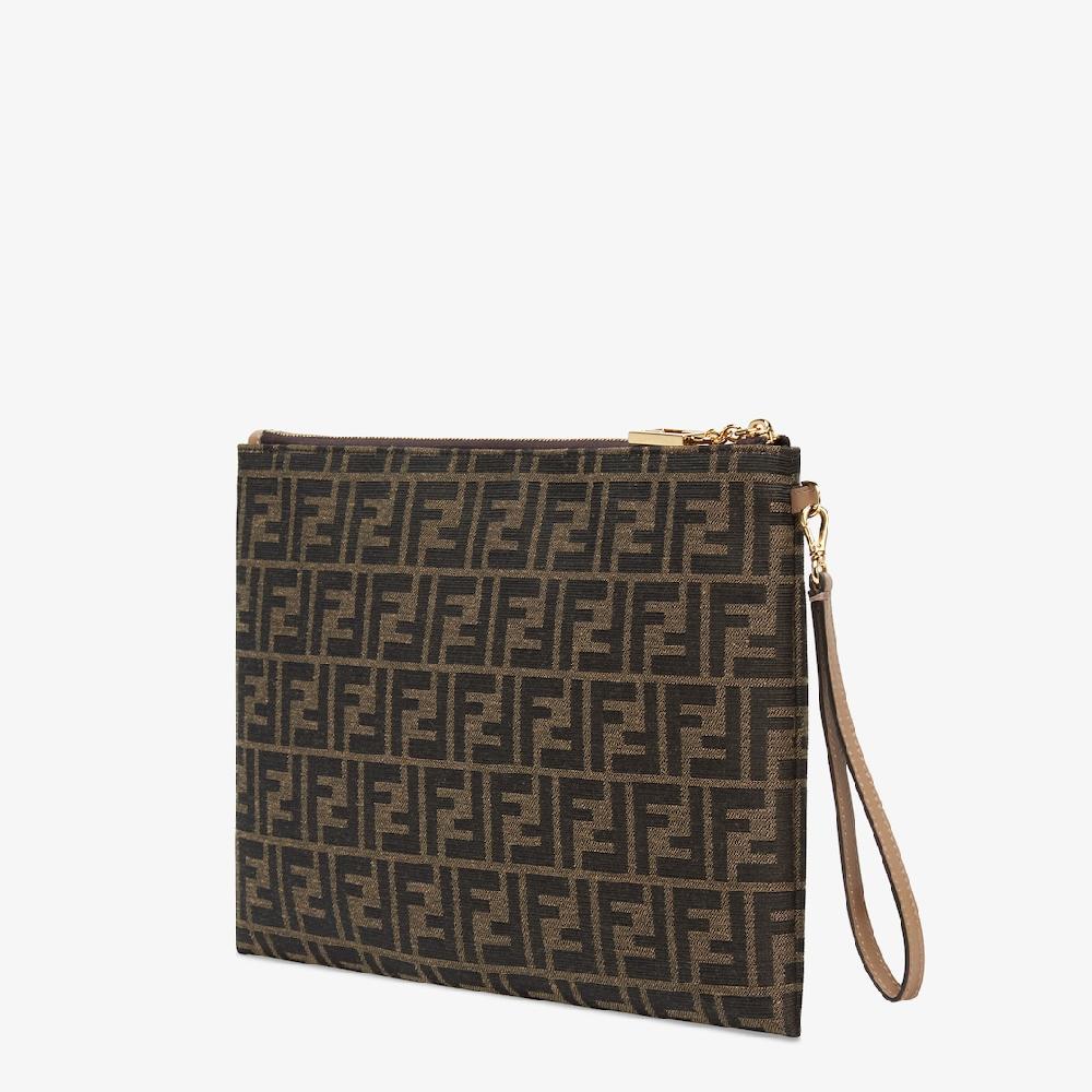 Fendi Cartera plana Baguette grande
