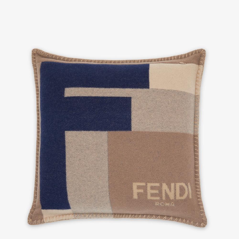 Fendi Cojín FF