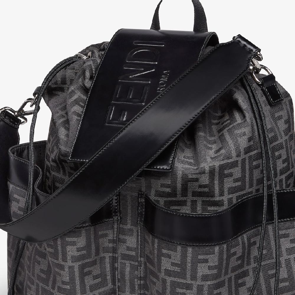 Fendi Fendi Strike Grande