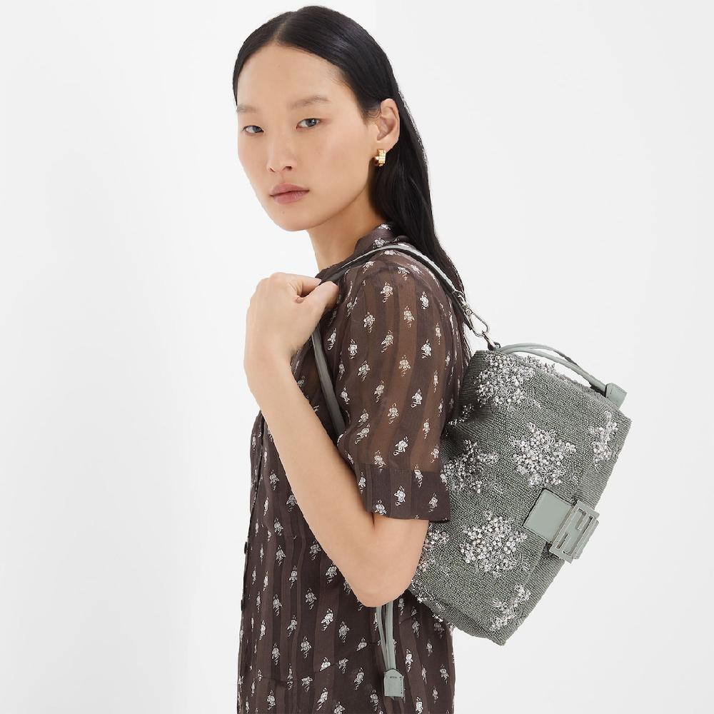 Fendi Mamma Baguette Medium