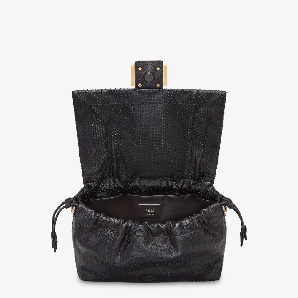 Fendi Mamma Baguette Medium