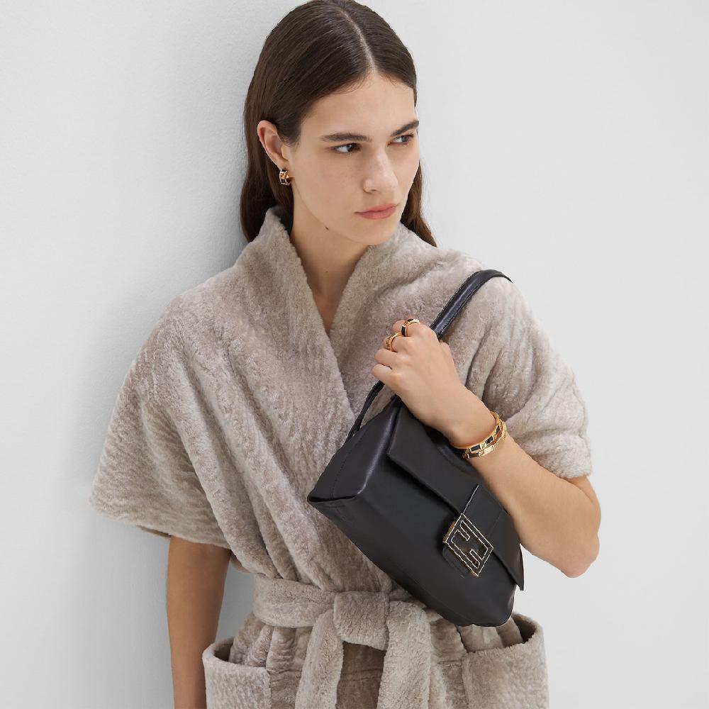 Fendi Mamma Baguette Medium