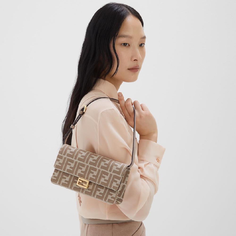 Fendi Wallet On Chain Baguette