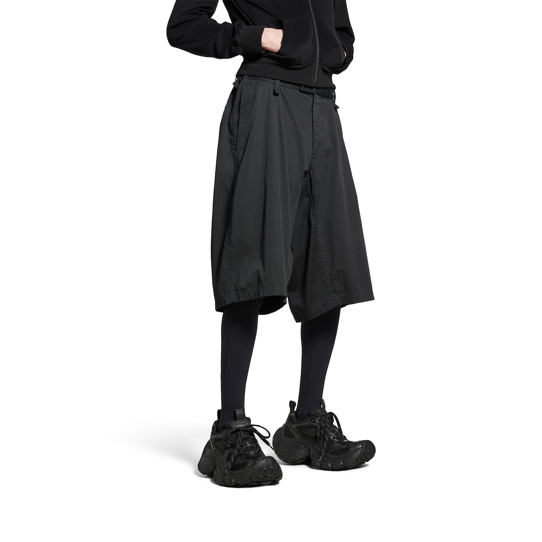 Balenciaga Pantalón Corto Minimal Cargo En Negro