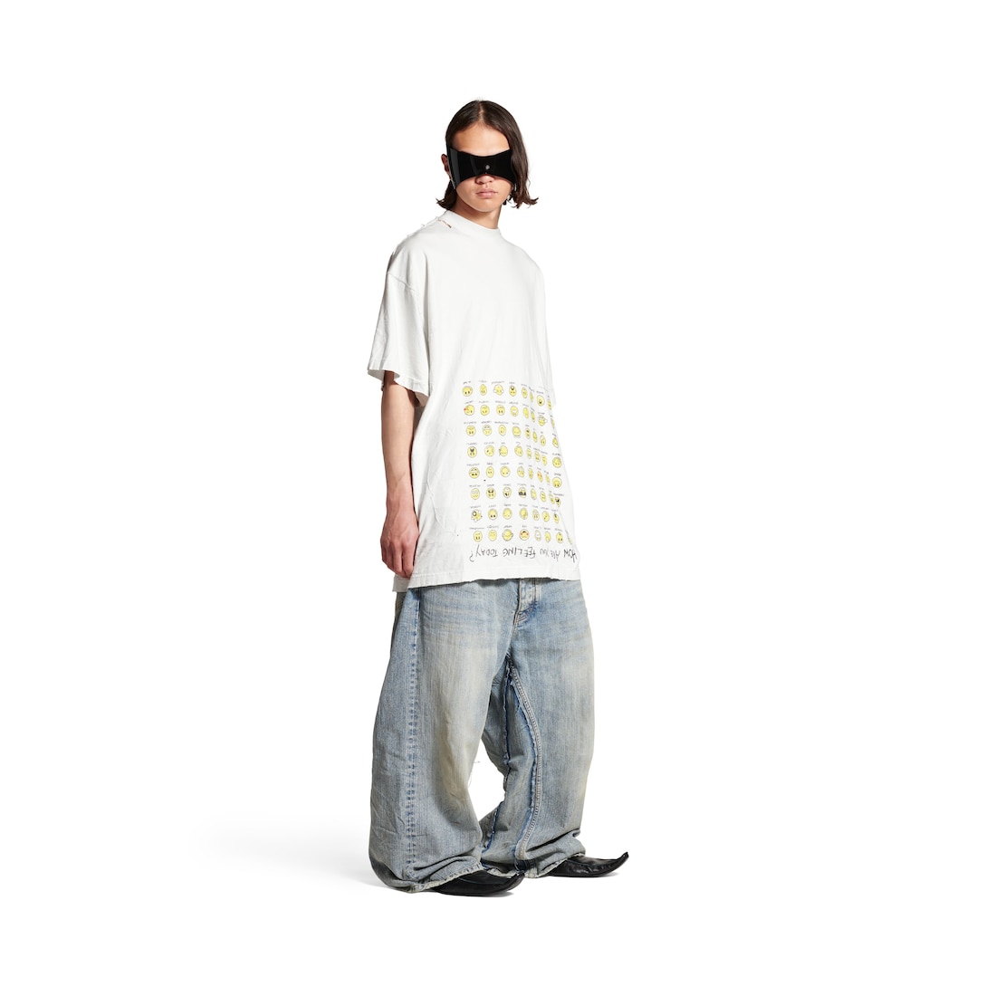 Balenciaga Camiseta How Are You Feeling Today Oversize para Mujer en Blanco Con Efecto Sucio
