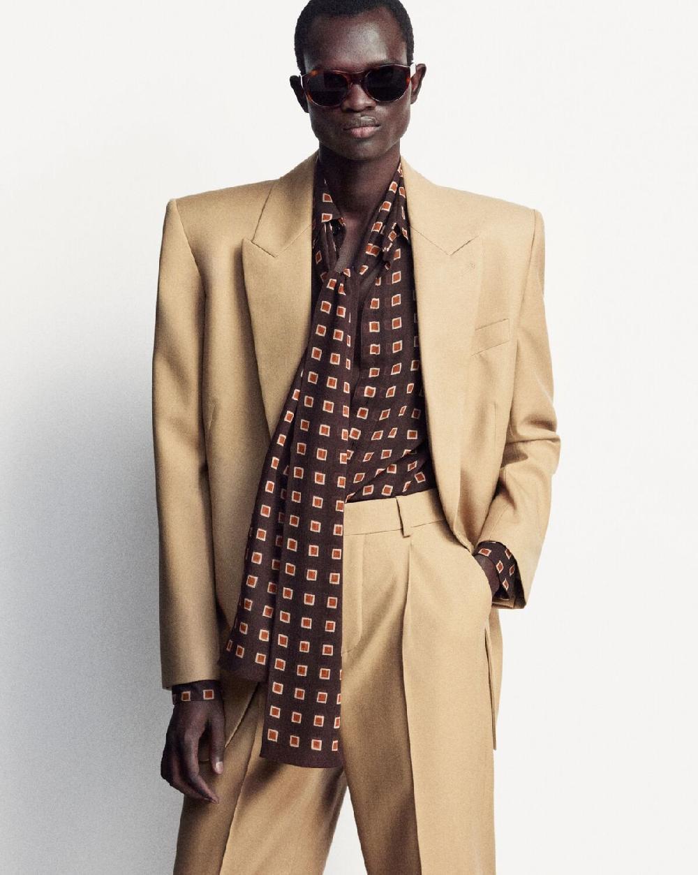 Saint Laurent Lazada Lavallière De Lana Cuadrada