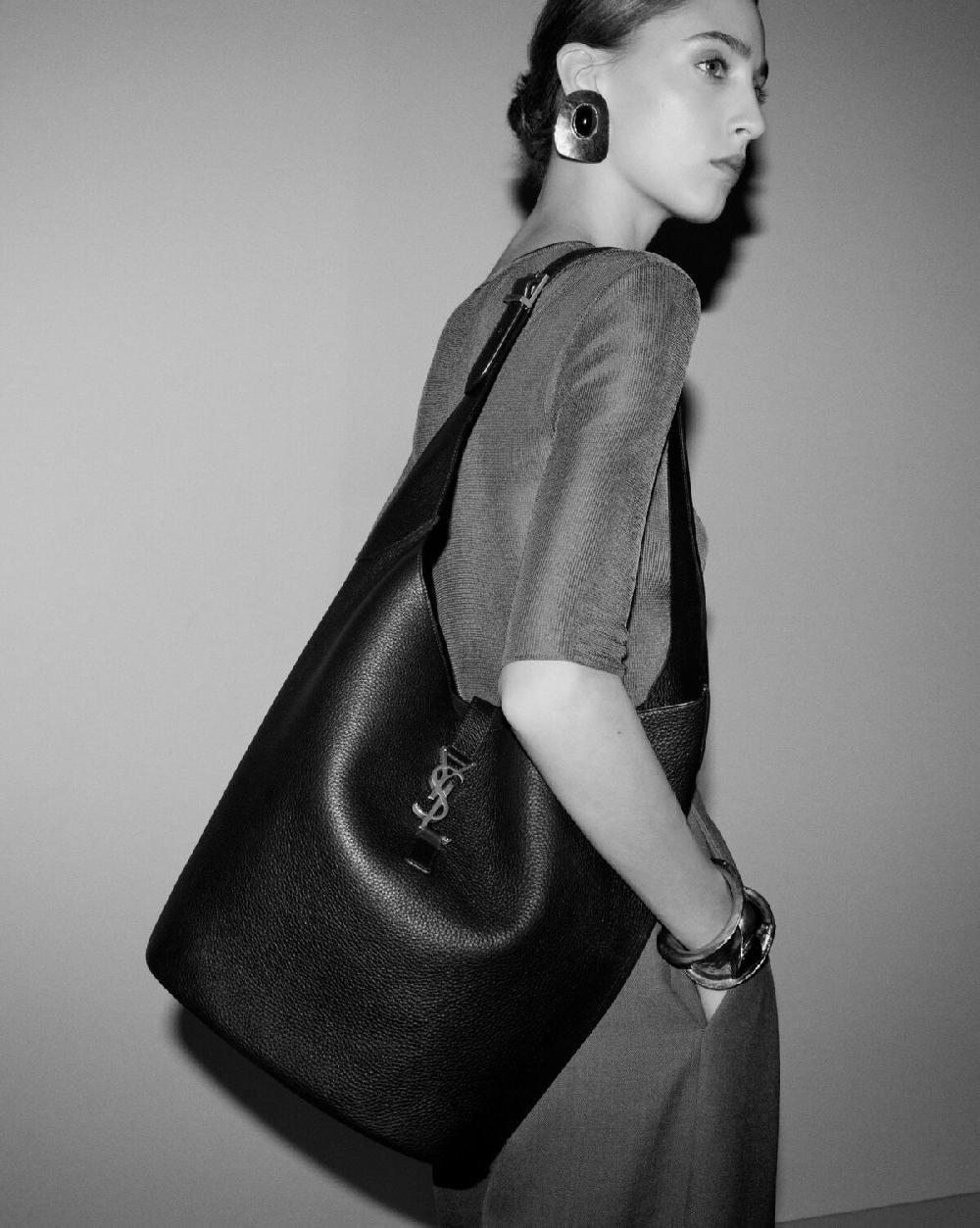 Saint Laurent Le 5 à 7 Hobo De Ante