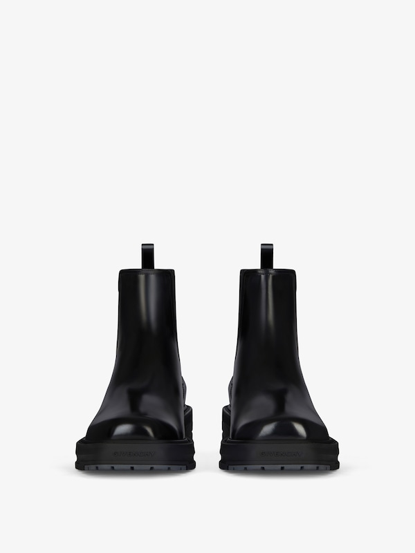 Givenchy Chelsea Boots In Leather