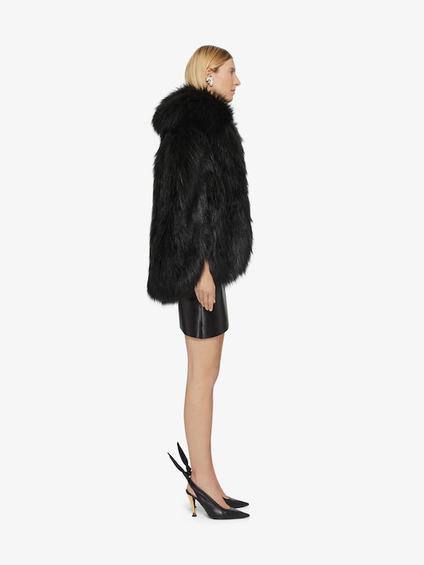 Givenchy Oversized Cape In Faux Fur