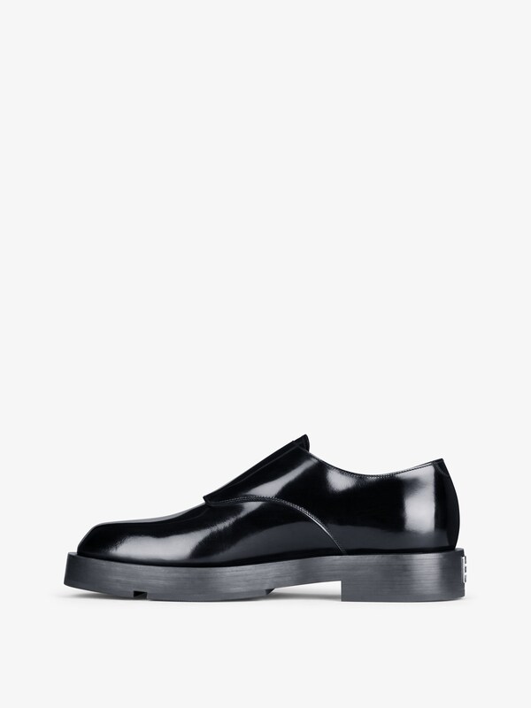 Givenchy Squared Derbies In Leather With 4G Buckle