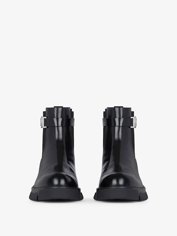 Givenchy Terra Chelsea Boots In Leather