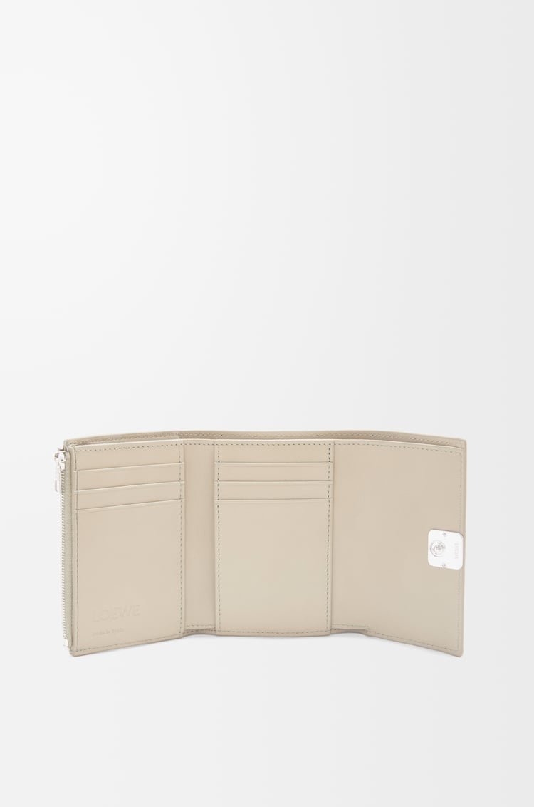 Loewe Anagram Small Vertical Wallet In Pebble Grained Calfskin 3 Colours