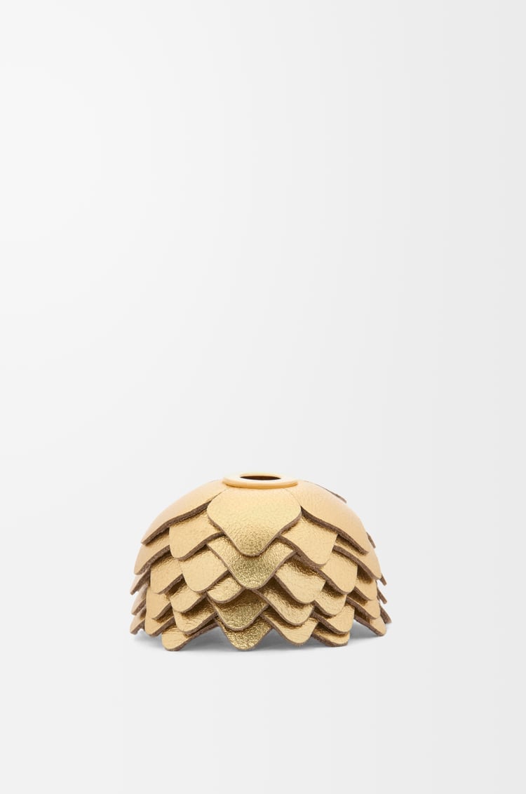 Loewe Flower charm in calfskin 1 Colours