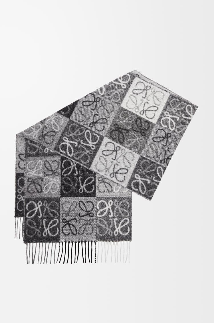 Loewe Scarf in wool and cashmere 4 Colours