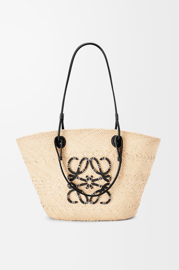 Loewe Medium Anagram Basket bag in iraca palm and calfskin 2 Colours