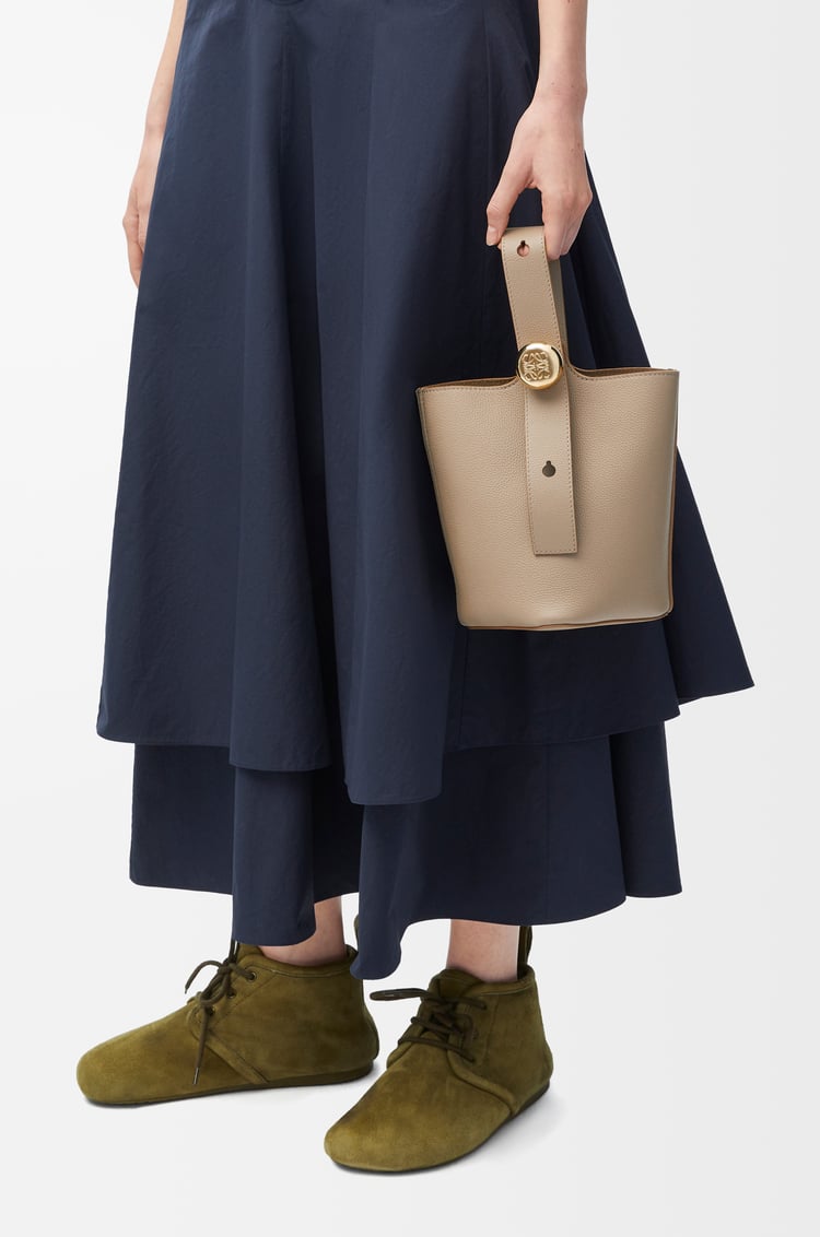 Loewe Mini Pebble Bucket Bag In Soft Grained Calfskin 4 Colours