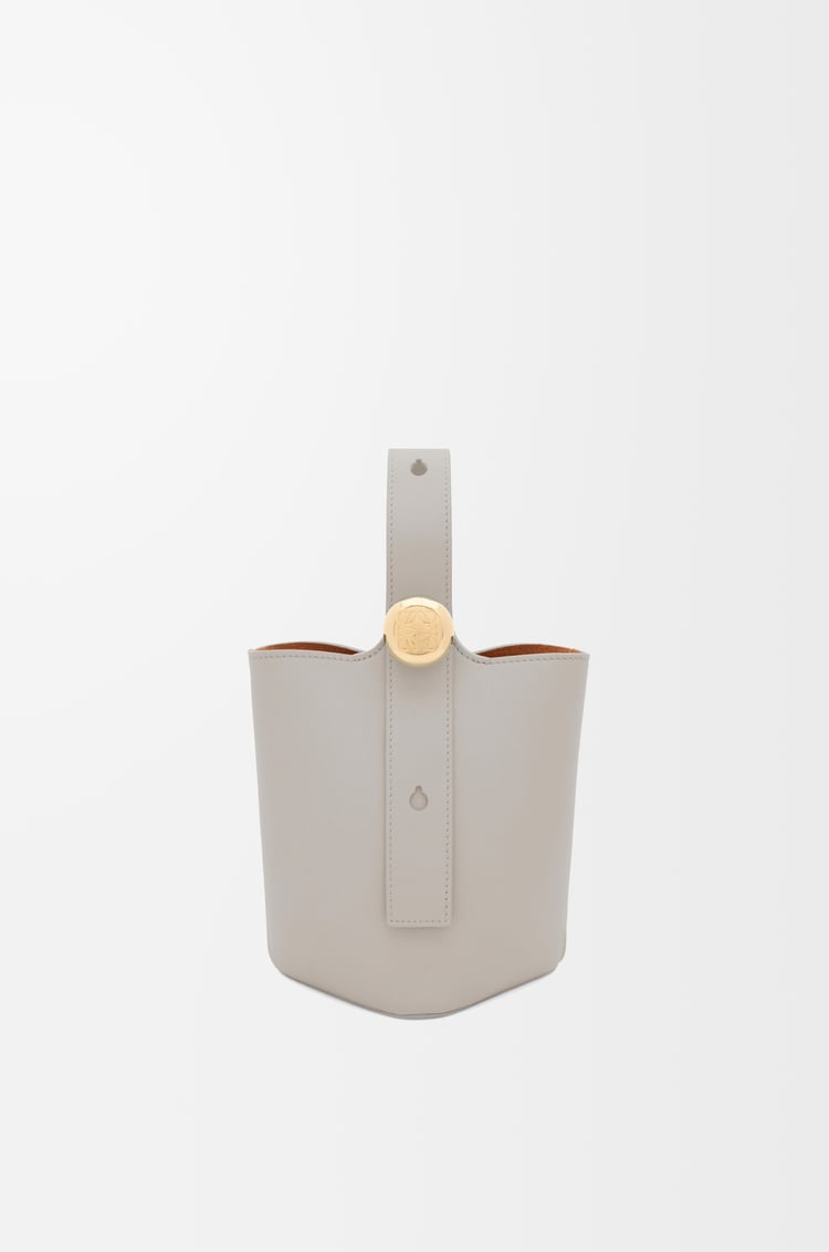 Loewe Mini Pebble Bucket In Smooth Calfskin 11 Colours