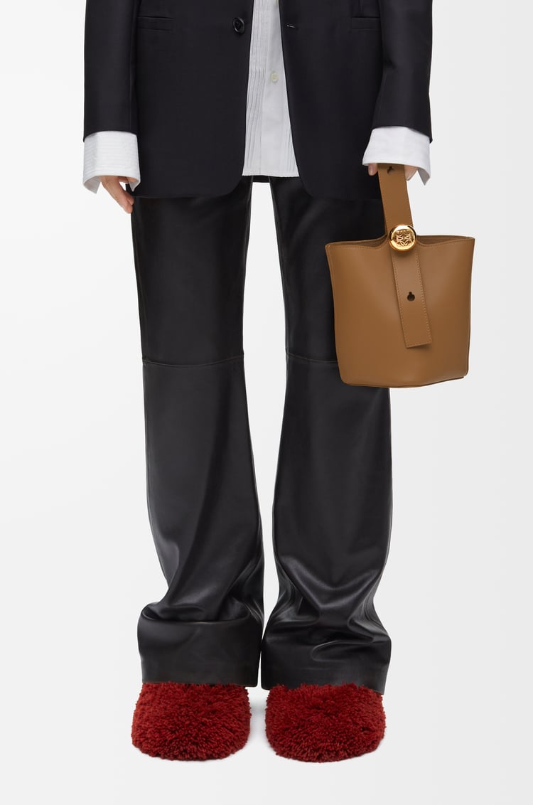 Loewe Mini Pebble Bucket In Smooth Calfskin 11 Colours