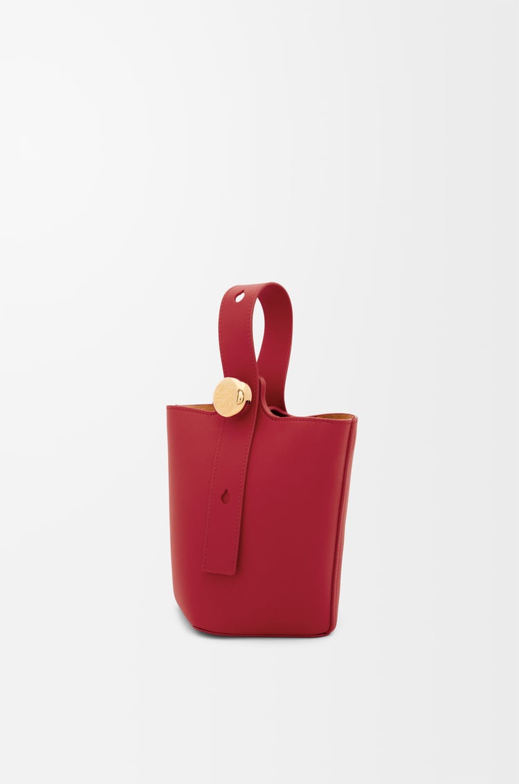 Loewe Mini Pebble bucket in smooth calfskin 11 Colours