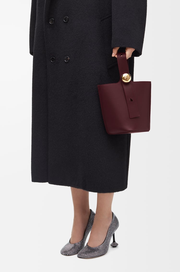 Loewe Mini Pebble Bucket In Smooth Calfskin 11 Colours