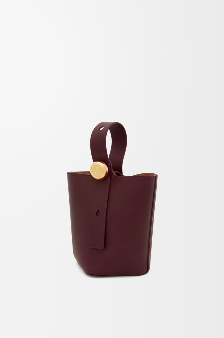Loewe Mini Pebble bucket in smooth calfskin 11 Colours