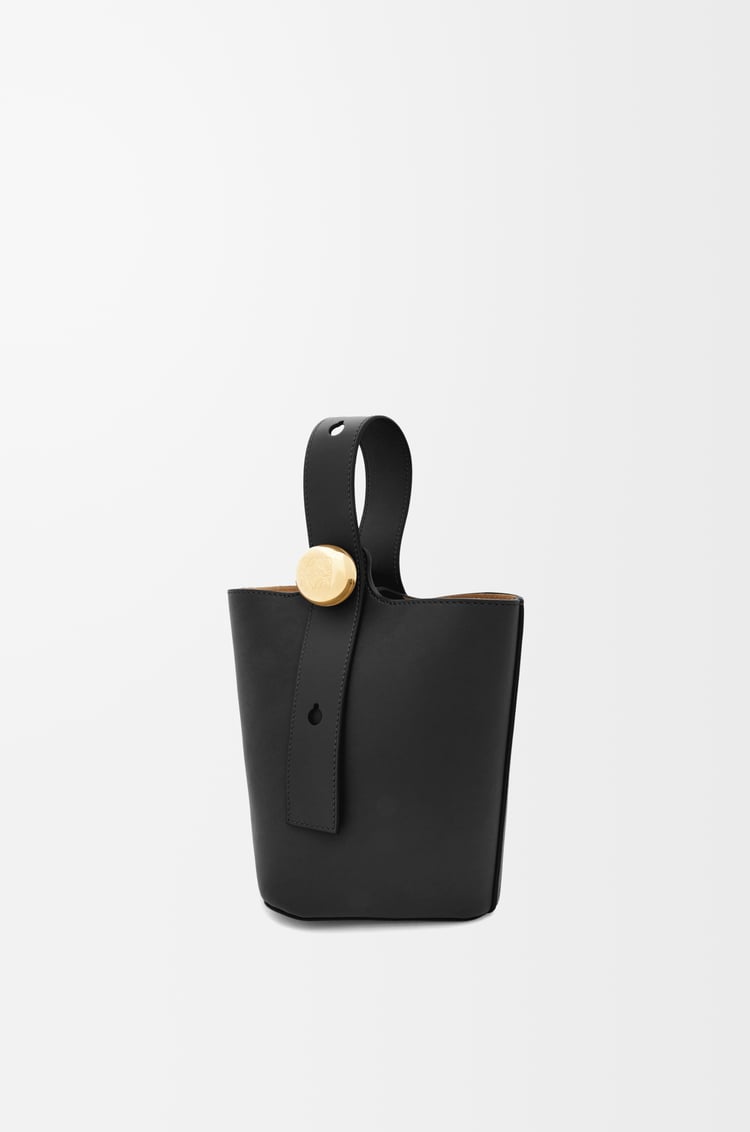 Loewe Mini Pebble bucket in smooth calfskin 11 Colours