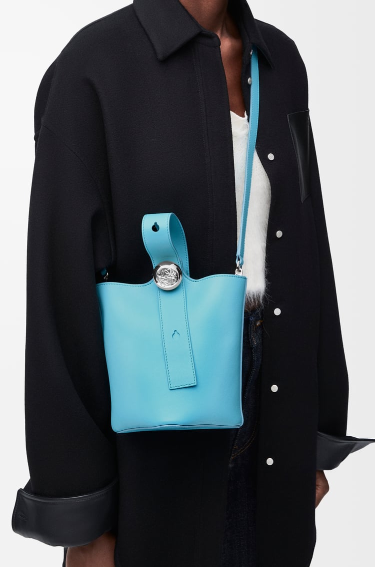 Loewe Mini Pebble Bucket In Smooth Calfskin 11 Colours