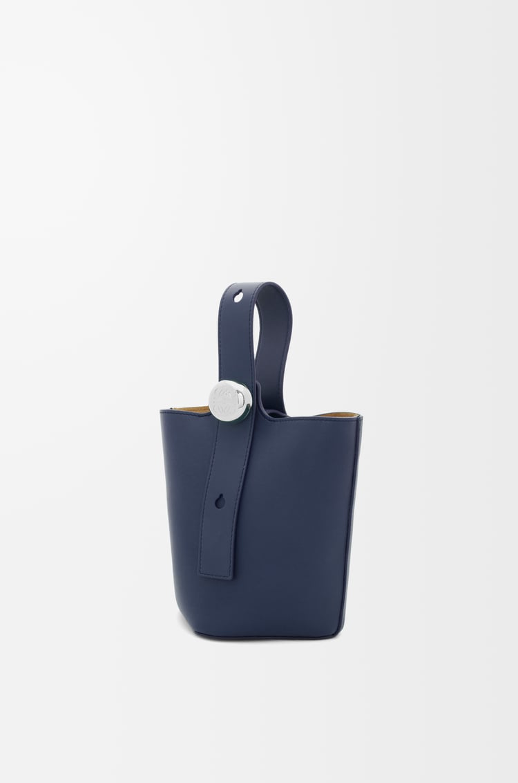 Loewe Mini Pebble bucket in smooth calfskin 11 Colours