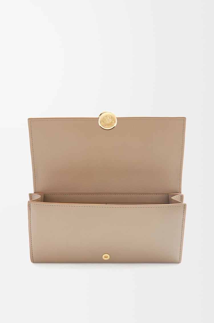 Loewe Pebble Continental Wallet In Shiny Nappa Calfskin 5 Colours