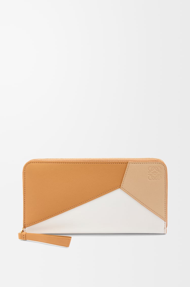 Loewe Puzzle zip around wallet in classic calfskin 2 Colours
