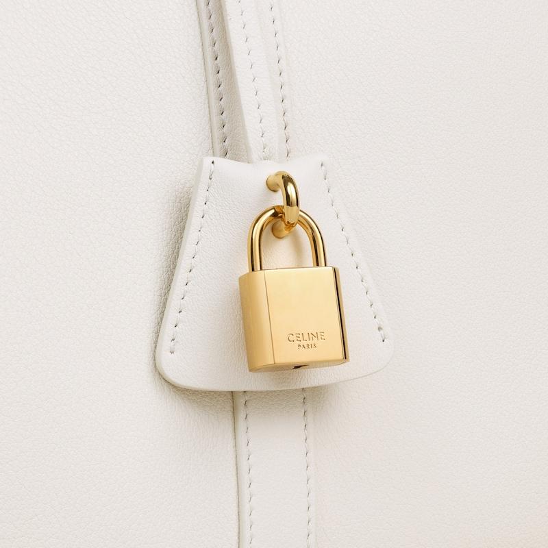 Celine BOLSO BOSTON GRANDE DE PIEL DE BECERRO FLEXIBLE CON TEXTURA GRANULADA